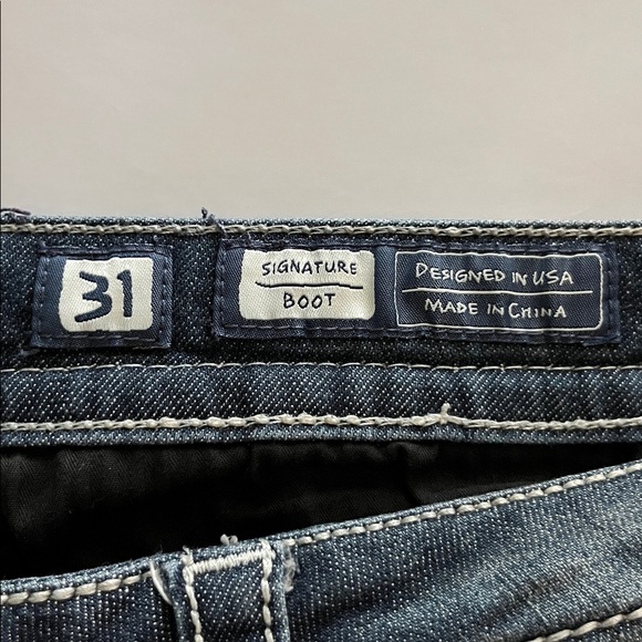 Miss Me Signature Boot Mid Rise Size 31 - Picture 11 of 16